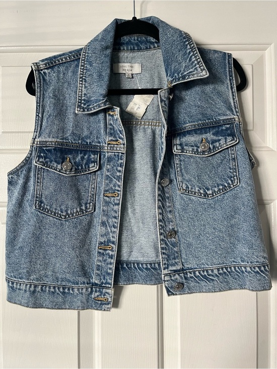 Love Tree Jackets & Blazers - Love Tree Light Blue Denim Vest | Size Small